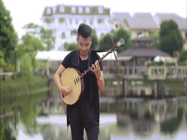 Chàng trai Việt cover Despacito bằng đàn nguyệt cực chất