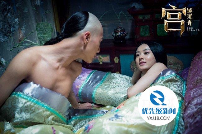 Cảnh quay trong phim lãng mạn, nóng bỏng bao nhiêu thì ở hậu trường cô lại phải chịu khổ bấy nhiêu.
