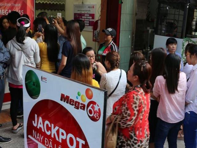 Xổ số Vietlott lại gây “sốt” với jackpot 107 tỉ chưa chịu “nổ”