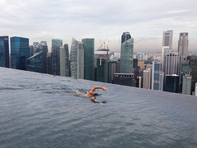 22. Singapore. &#40;Chi phí: 1.369 USD&#41;