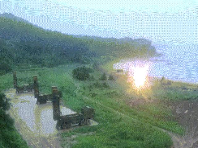 Mỹ-Hàn lập tức đem tên lửa ra phóng, đáp trả Triều Tiên
