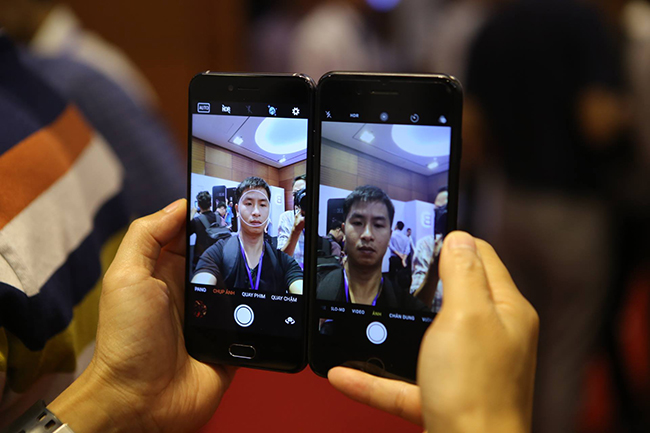 Camera selfie của Bphone có tính năng làm đẹp mà tất cả smartphone Android hay iOS đều đã có từ lâu.