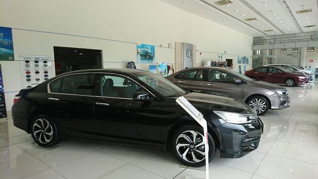 Thị trường xe tháng 07: Giá giảm kịch sàn, người mua vẫn thờ ơ - 1