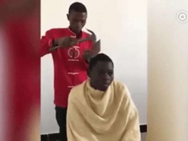 Clip: Màn cắt tóc căng thẳng nhất của loài người