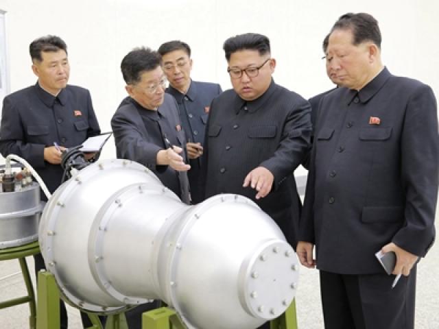 Triều Tiên tuyên bố chấn động: Gắn được bom nhiệt hạch lên tên lửa