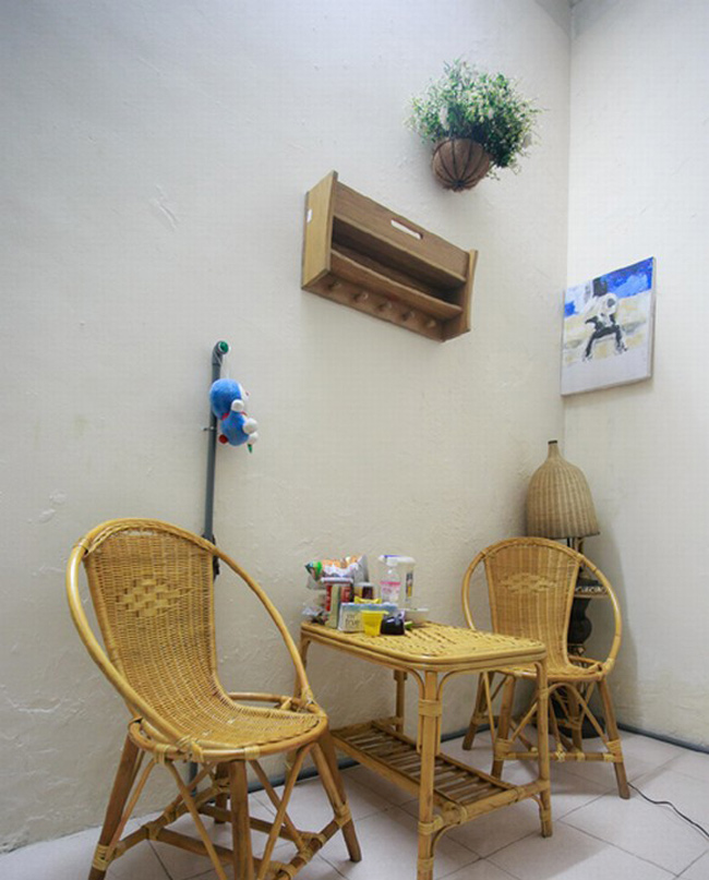 Khi đó nhà thuê của nữ diễn viên chỉ vỏn vẹn 15m2. Các đồ đạc được sắp xếp gọn gàng.