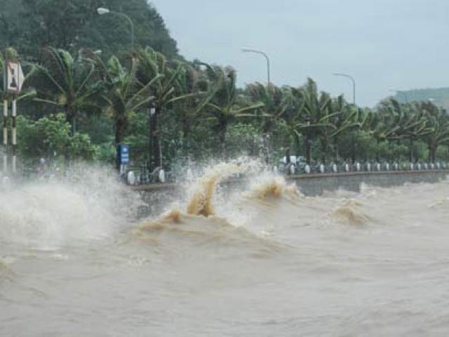 Vì sao bão số 10 là cơn bão đầu tiên ở Việt Nam được cảnh báo đỏ?