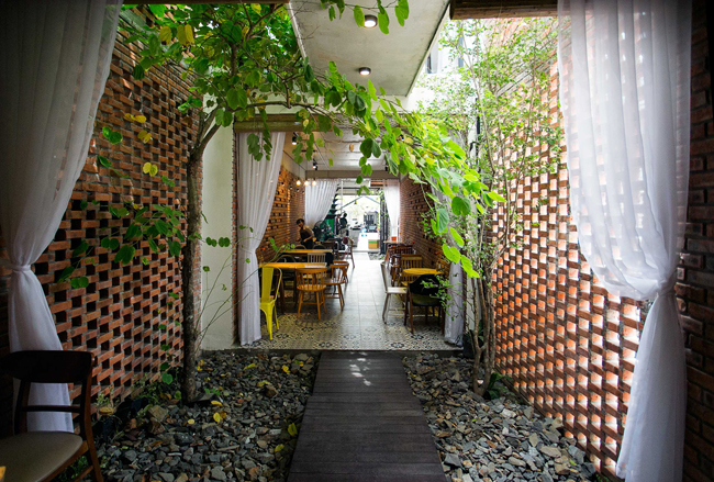 Diện tích sử dụng khoảng 90m2/tầng và chi phí xây dựng không vượt quá 60.000 USD &#40;~1,3 tỷ đồng&#41;.