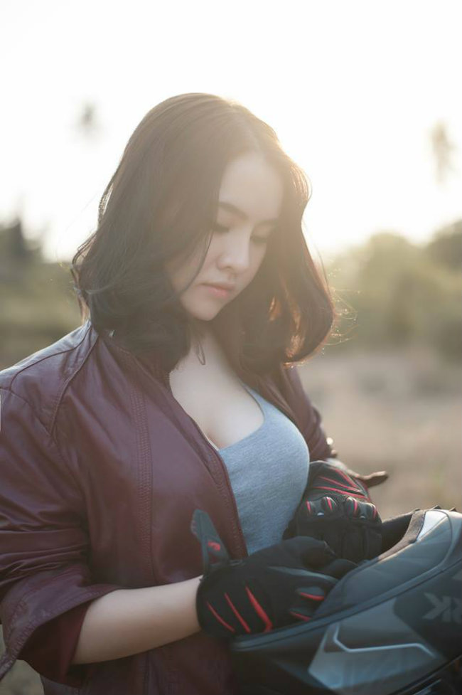 Ánh nắng trở nên ảo diệu hơn.