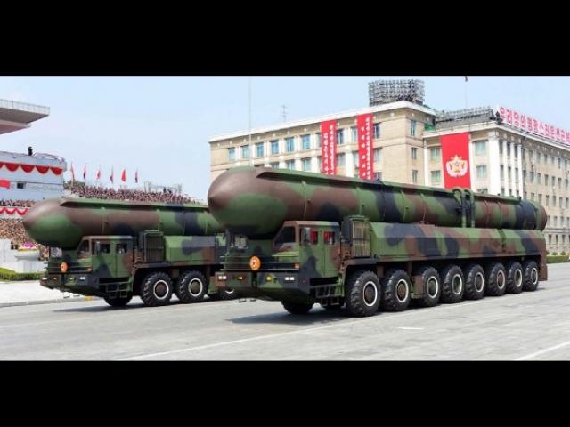 Ai làm cho tên lửa Triều Tiên gây choáng váng thế giới?