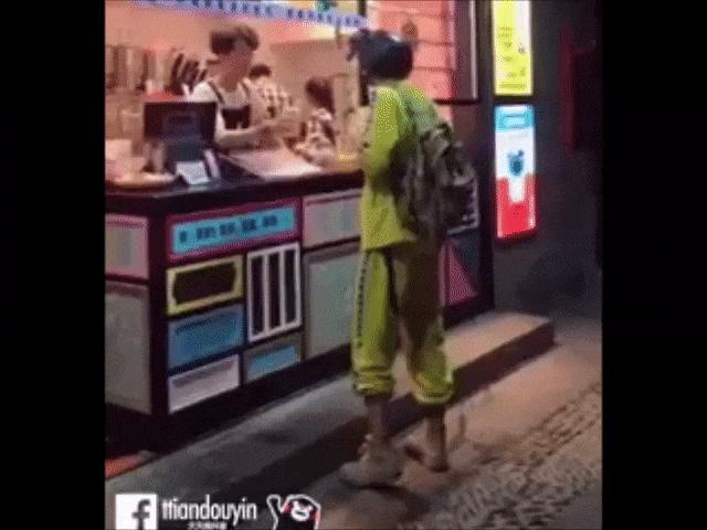 Video Clip Cười - Dở khóc dở cười với những khách hàng quá "lầy lội"