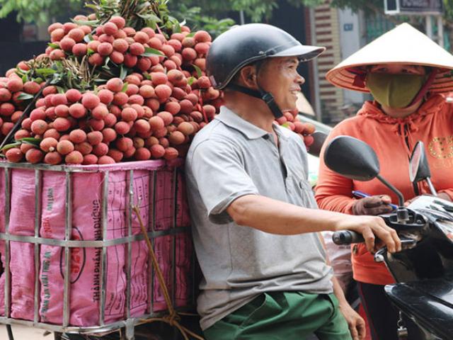 Thị trường - Tiêu dùng - Cuối vụ, giá vải thiều Lục Ngạn tăng như "lên đồng"