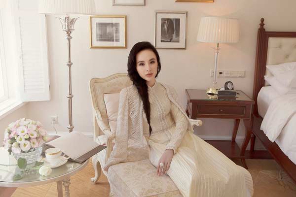 Angela Phương Trinh đài các như Coco Chanel thời hiện đại - 4