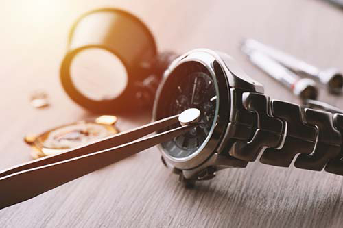 Địa chỉ thay pin đồng hồ miễn phí suốt đời cho bạn - 3