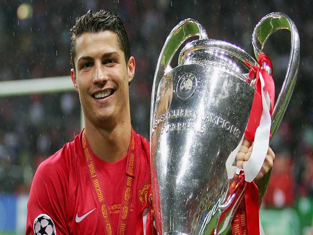 Ronaldo đến Juventus, không về MU: Mourinho “cấm cửa” CR7 & sự thật hé lộ