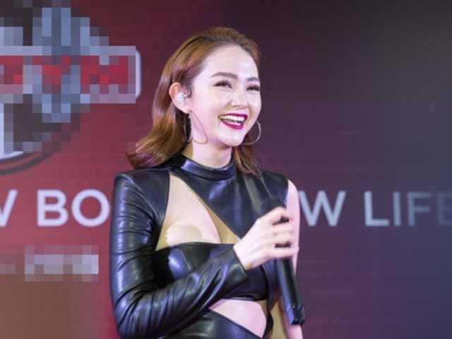 Ca nhạc - MTV - Tranh cãi clip Minh Hằng hát "hết hơi", bị khán giả ngó lơ