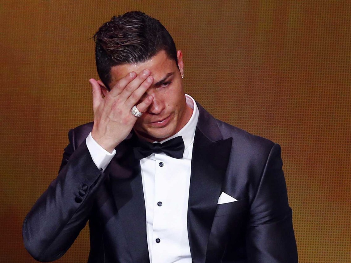 Thất bại ở World Cup nhưng ai cũng phải &#34;nể&#34; độ giàu có của Cristiano Ronaldo - 14