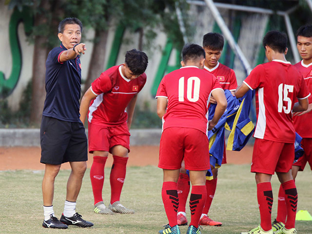 Bóng đá - U19 Việt Nam "tập bắn", đua vé bán kết với Thái Lan &amp; Indonesia
