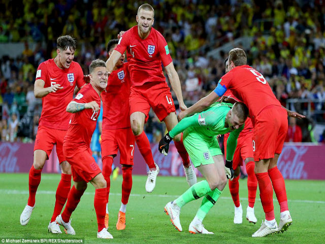 Anh hạ Colombia, vào tứ kết World Cup sau 12 năm: Triệu fan ngây ngất, vỡ òa