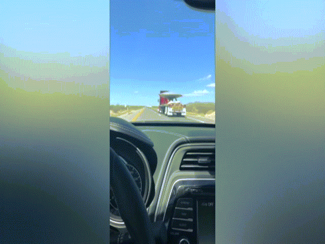 Video: Phát hiện xe tải chở UFO hướng về Khu vực 51 bí ẩn