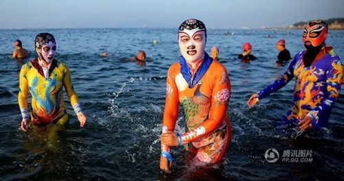 Bikini &#34;gái ngoan&#34; lại tấn công các bãi biển - 6