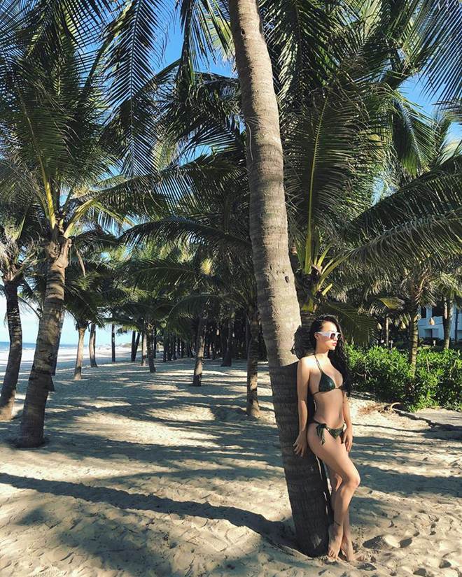 DJ sexy nhất Hà Nội "thường trực" bikini để giải nóng 40 độ - 5