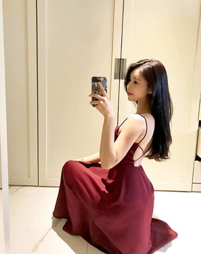 Gu mặc nữ tính khiến phái mạnh mê mệt của "nữ thần dương cầm Hàn Quốc" - 7