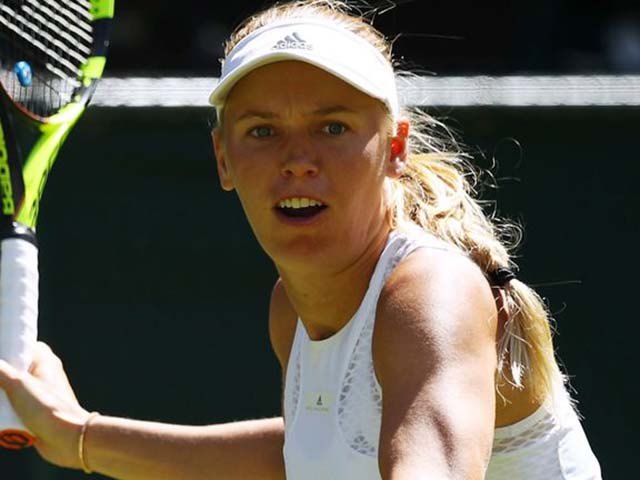 Wimbledon ngày 3: Wozniacki bị loại sớm, ”ngựa ô” xinh đẹp bay cao