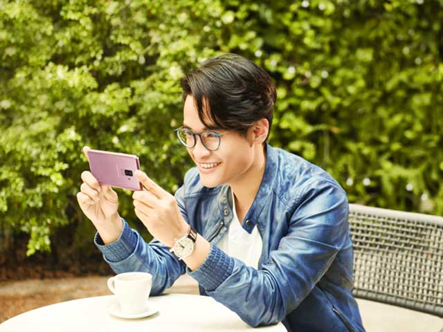 Thời trang Hi-tech - Thanh Hằng, Ngô Thanh Vân, Hà Anh Tuấn trải nghiệm nghệ thuật với Galaxy S9+