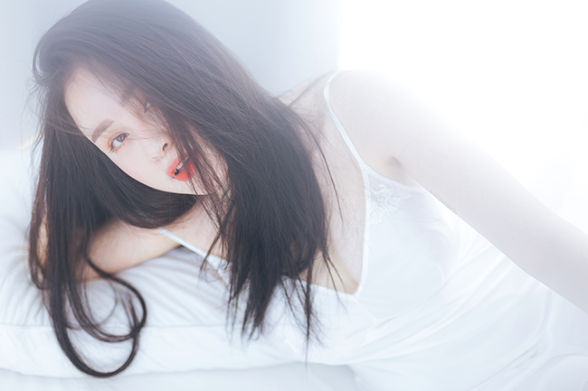 Vẻ đẹp tựa nữ thần của &#34;Bà Tưng&#34; Huyền Anh.
