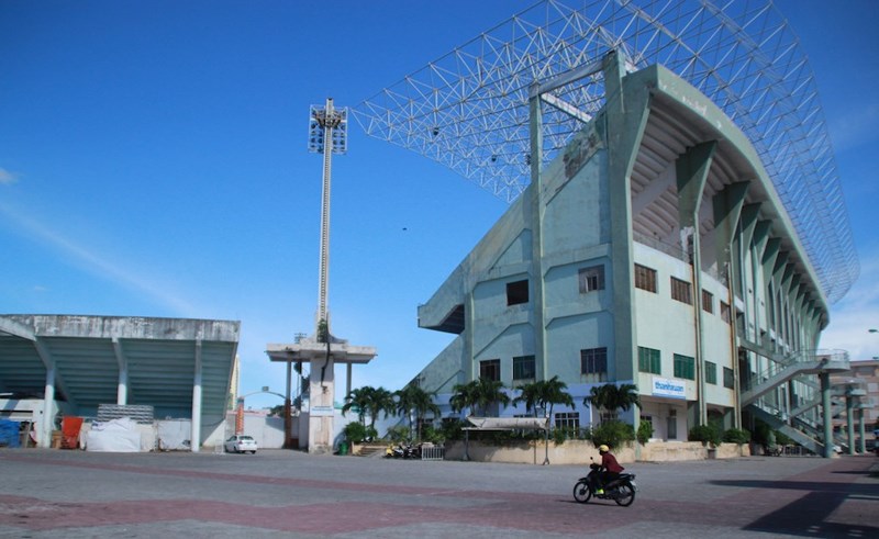 Cảnh cáo 2 cựu sếp Đà Nẵng liên quan vụ bán sân vận động - 1