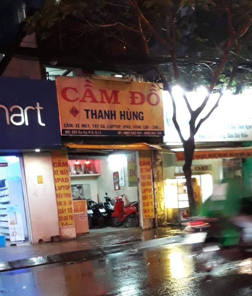 Chủ tiệm cầm đồ tiết lộ những khoản phụ phí đi kèm "lãi suất thấp" - 4