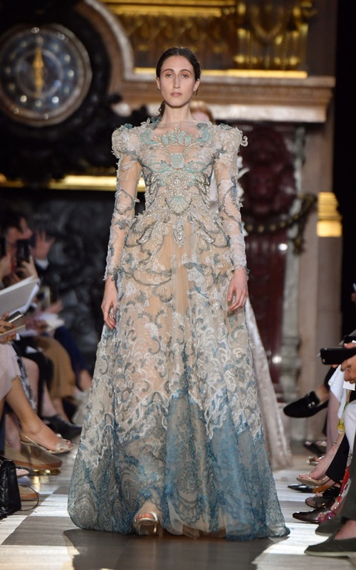 Những bộ cánh xứng danh tuyệt tác trên sàn Haute Couture Thu 2018 - 9