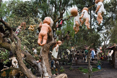 Du khách kéo nhau tới Mexico để xem đảo Búp bê rùng rợn như Annabelle - 11