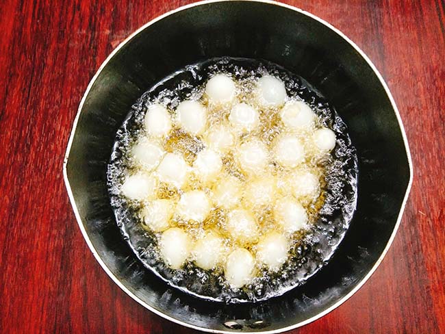 Trứng cút sốt chua ngọt dễ làm, trôi cơm trong thời tiết nóng nực - 5