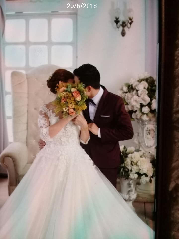 Chuyện ít biết về mối tình đẹp như mơ giữa cô dâu 61 tuổi và chú rể 26 tuổi - 2