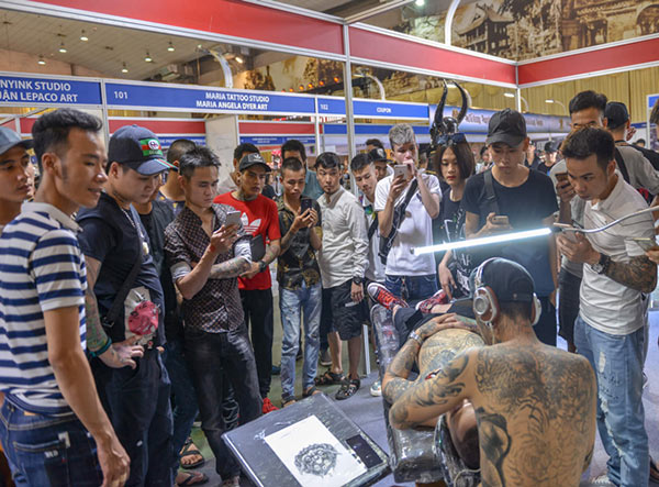 Clip: Ngắm hình xăm toàn thân bắt mắt tại lễ hội xăm hình ở Hà Nội - 7