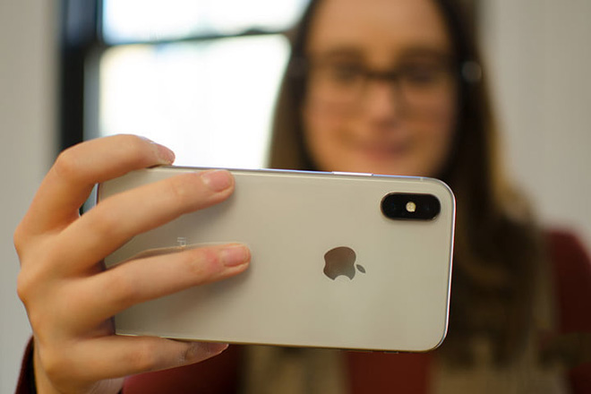Thủ thuật: Làm thế nào để chụp ảnh selfie đẹp bằng iPhone X - 1