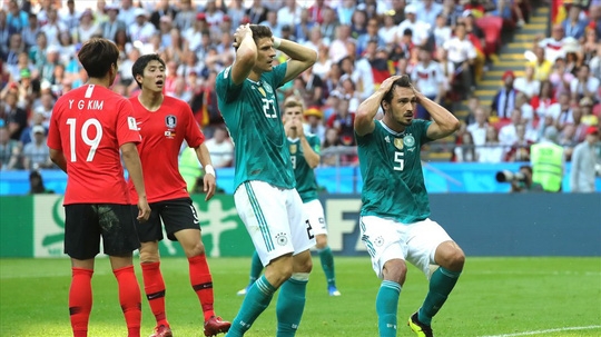 Bi hài “chuyện yêu” mùa World Cup: Chồng &#34;yêu&#34; như cơn lốc giữa hai hiệp đấu - 3
