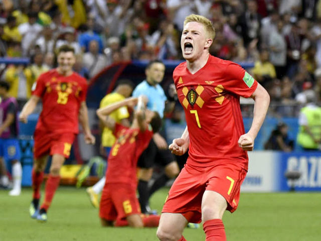 Siêu phẩm tứ kết World Cup 2018: De Bruyne ”nã” đại bác, SAO Nga vẽ cầu vồng