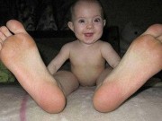 Tranh vui - Coi chừng nhìn nhầm (7): Baby, ahihi