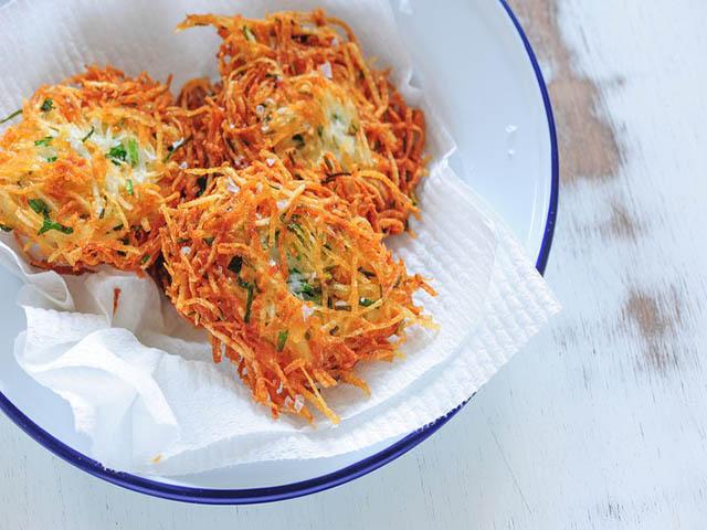 Ẩm thực - 7 món ăn khiến du khách ngây ngất khi nếm thử khi đến "xứ sở đồng hồ"