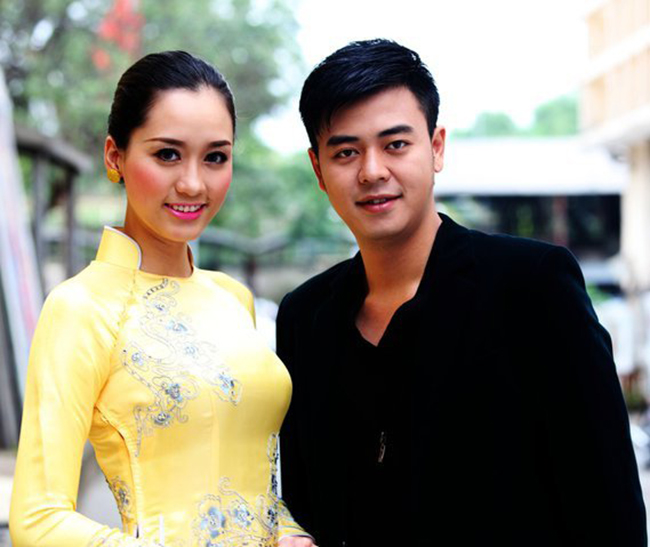 &#34;Có lẽ, thời điểm đó chỉ có tôi mới cao bằng MC Tuấn Tú&nbsp;nên đã được các anh chị đạo diễn chương trình chú ý, chọn là người đồng hành cùng “Chiếc nón kỳ diệu” suốt 7 năm&#34;, Hồng Nhung hài hước chia sẻ.