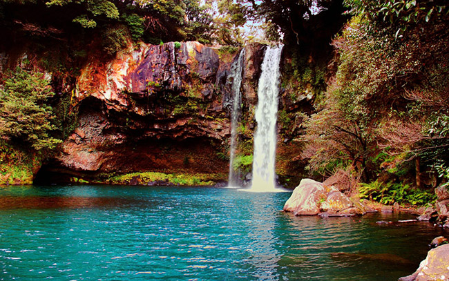 Quần đảo Jeju, Hàn Quốc: Quần đảo Jeju là Hawaii của Hàn Quốc, điểm du lịch yêu thích này là quần đảo tốt nhất ở Nam Á và là một nơi tuyệt vời cho tuần trăng mật.