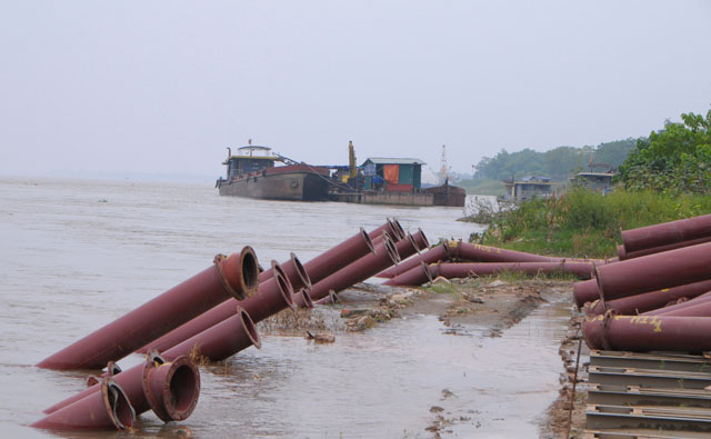 Cận cảnh "cát tặc" lộng hành phớt lờ chỉ đạo của Chủ tịch Hà Nội - 12