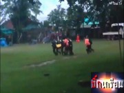Thế giới - Video: Trực thăng đưa thành viên đội bóng Thái Lan đến bệnh viện