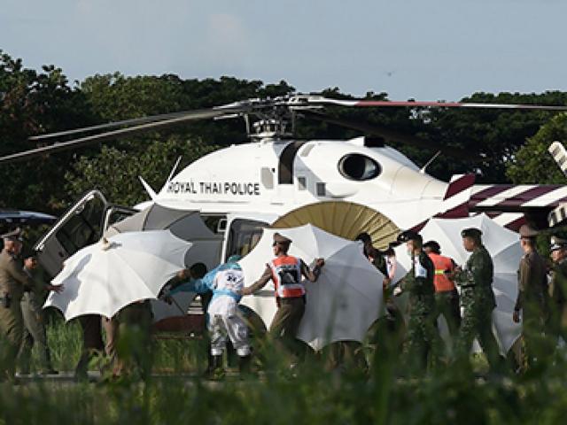 Thế giới - Tướng Thái Lan cầu thần mưa giúp cứu đội bóng nhí trong hang