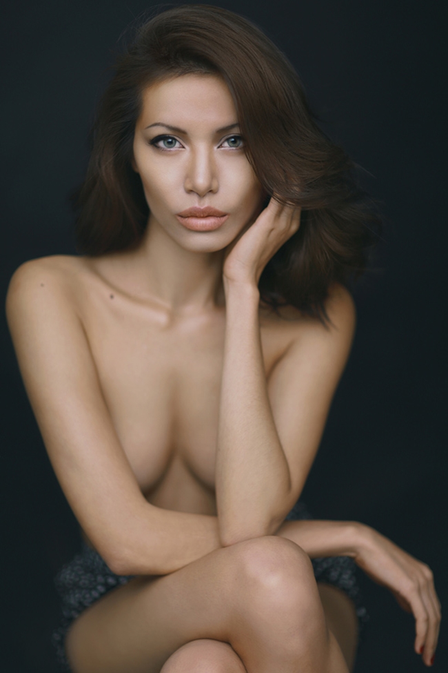 Người mẫu 9X được biết đến với phong cách sexy, cá tính.
