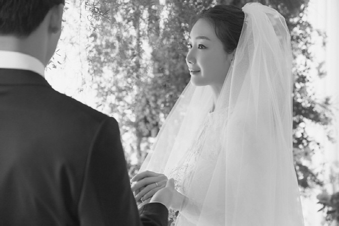 Sự thật ngỡ ngàng thân thế chồng trẻ kém 13 tuổi của "nữ hoàng nước mắt" - 2