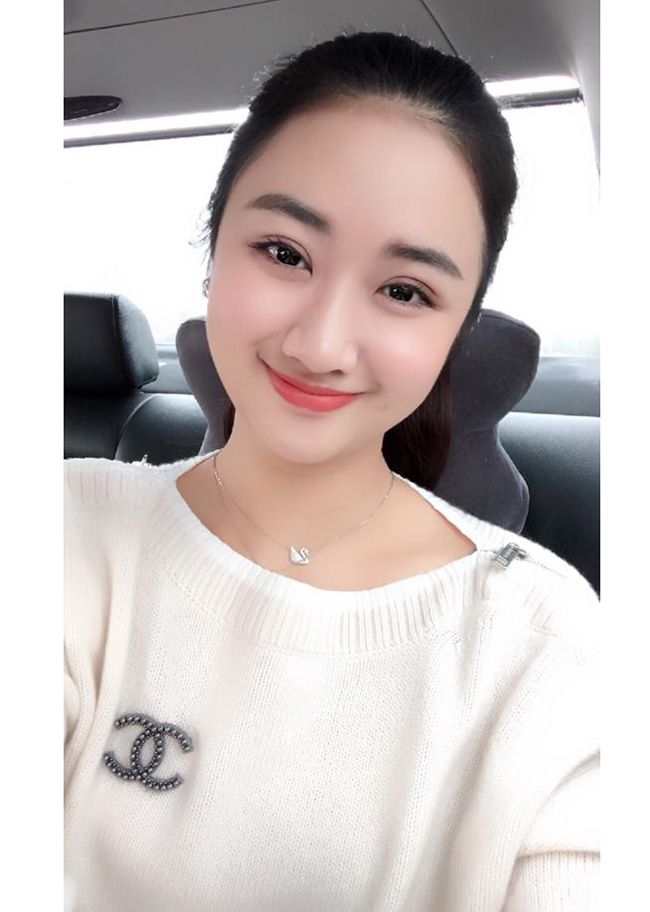 Để nhanh chóng lấy lại được vóc dáng, Thu Ngân tiết lộ: &#34;Trước khi có ý định sinh em bé, tôi đã cố gắng tập luyện cho người săn chắc. Tôi đi bơi, tập gym, tập dance, chơi bowling... trong đó, tập gym, yoga và bơi ngay cả&nbsp;trong quá trình mang bầu.&#34;